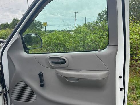 Used 1999 Ford F150 4x4 Regular Cab image 19