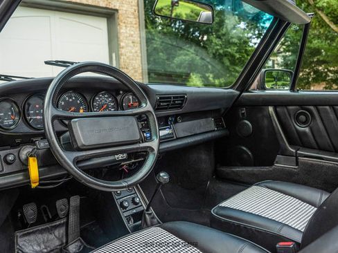 Used 1988 Porsche 911 Carrera RWD image 43