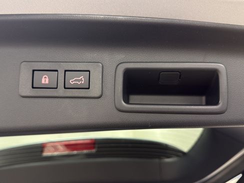 New 2026 Subaru Forester Premium image 32