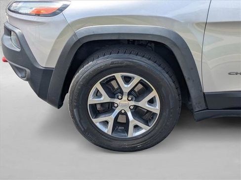 Used 2014 Jeep Cherokee Trailhawk w/ Leather Interior Group image 23