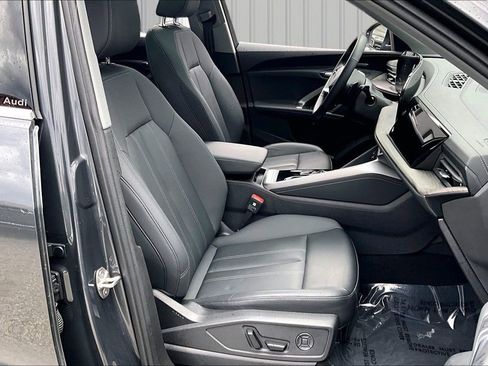 Used 2025 Audi Q5 Premium Plus w/ Premium Plus image 29