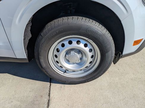 New 2025 Ford Maverick XL w/ Equipment Group 102A image 10