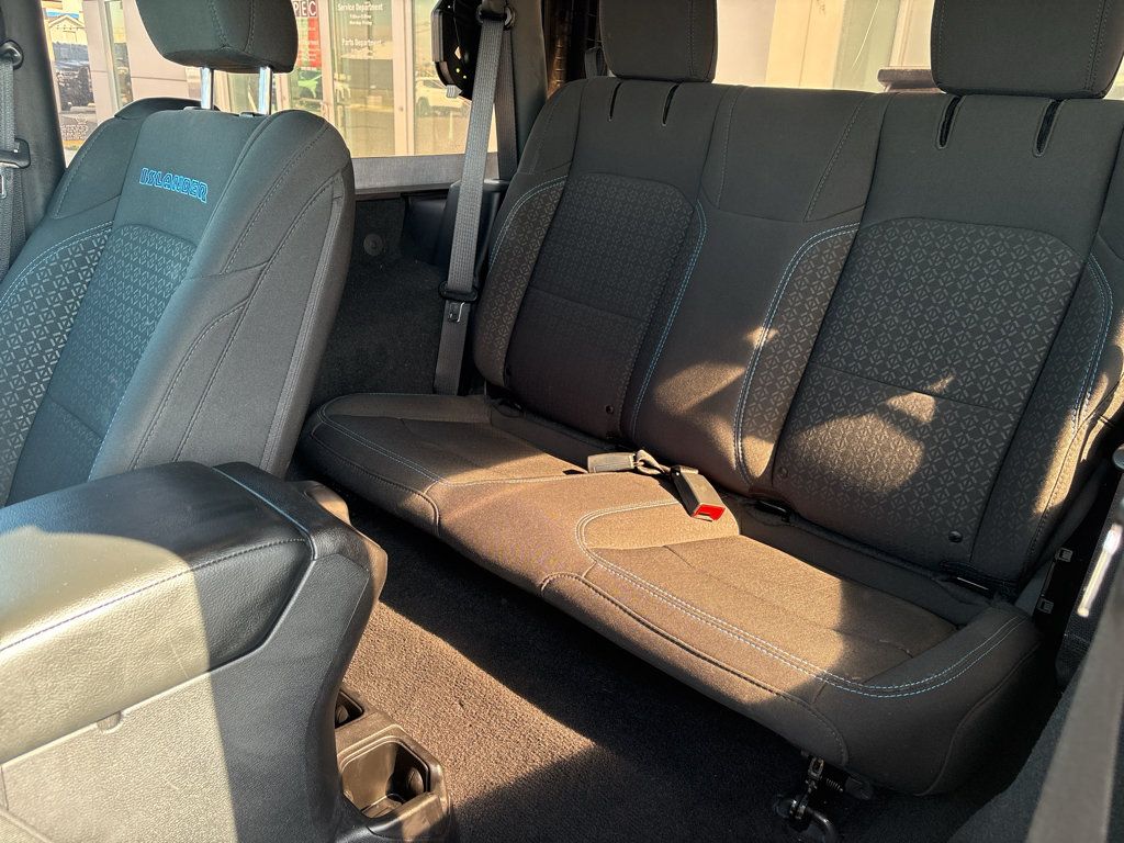 Used 2021 Jeep Wrangler Sport AWD/4WD image 12