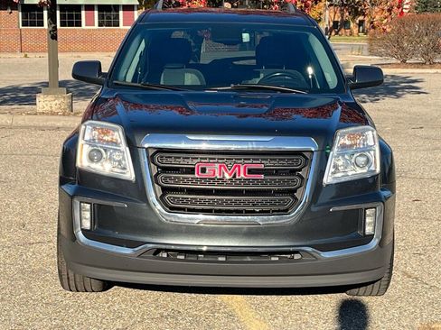 Used 2017 GMC Terrain SLE image 2