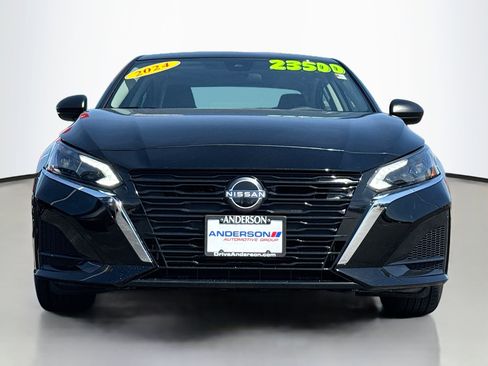 Used 2024 Nissan Altima 2.5 S FWD image 15