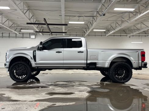Used 2024 Ford F450 Platinum w/ Camper Package AWD/4WD image 42