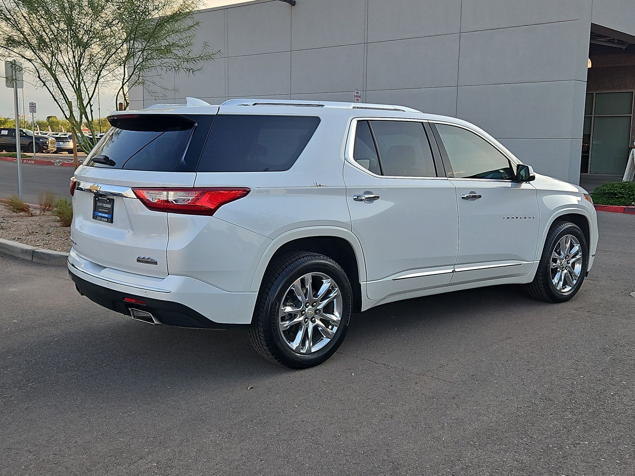 Used 2018 Chevrolet Traverse High Country AWD/4WD image 5
