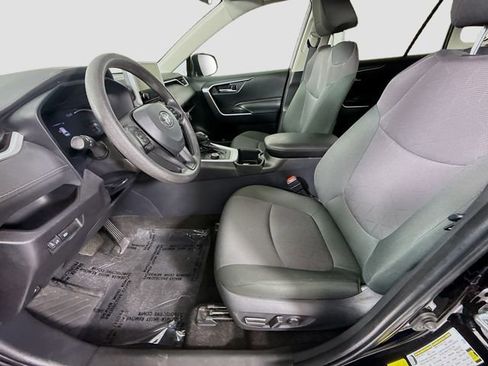 Certified 2025 Toyota RAV4 XLE image 19