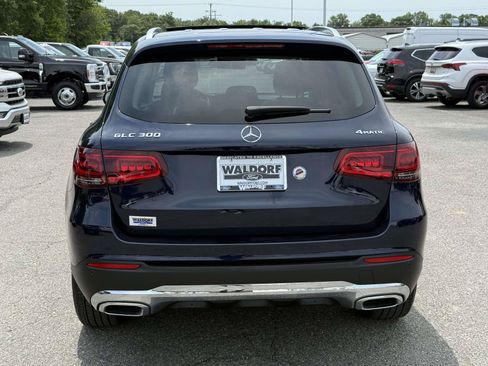 Used 2022 Mercedes-Benz GLC 300 4MATIC image 3