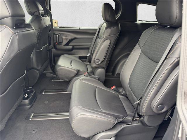New 2026 Toyota Sienna XLE Woodland Edition AWD/4WD image 9