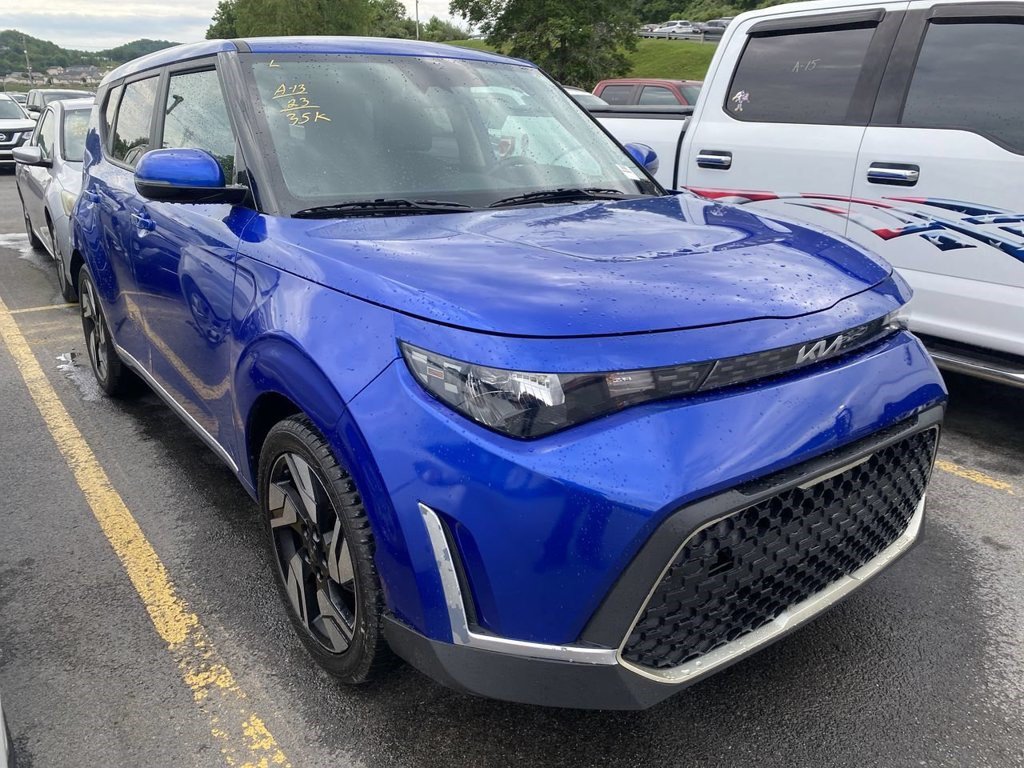 Used 2023 Kia Soul GT-Line FWD image 2