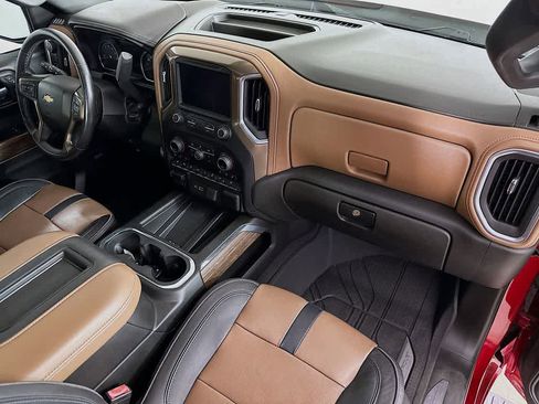 Used 2021 Chevrolet Silverado 1500 High Country w/ Technology Package image 34
