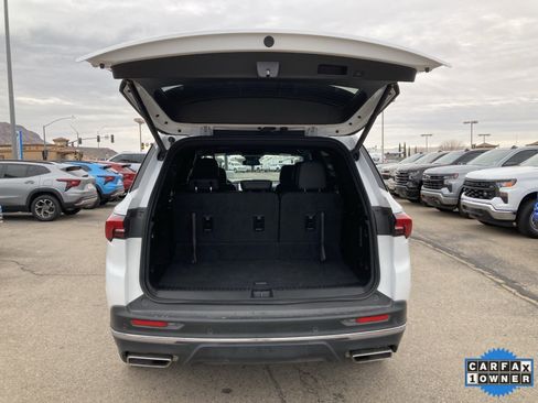 Used 2025 Buick Enclave Preferred image 41