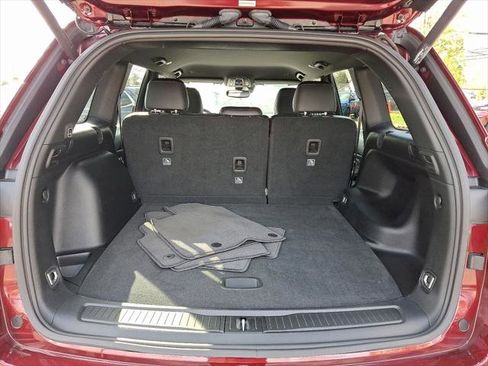 Certified 2023 Jeep Grand Cherokee Altitude image 18