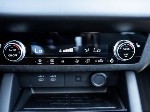 New 2026 Mitsubishi Outlander SE FWD image 20
