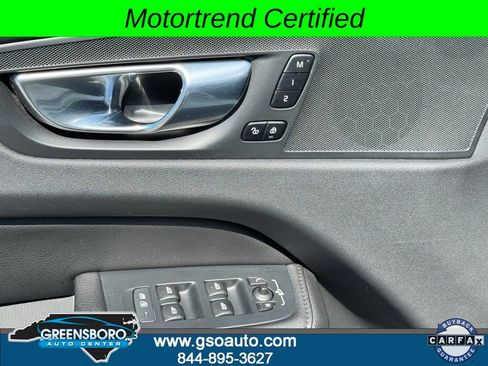 Used 2022 Volvo XC60 B5 Momentum AWD/4WD image 13