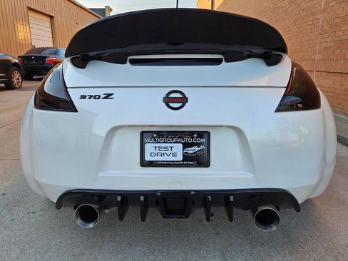 Used 2010 Nissan 370Z Touring w/ Sport Pkg image 5