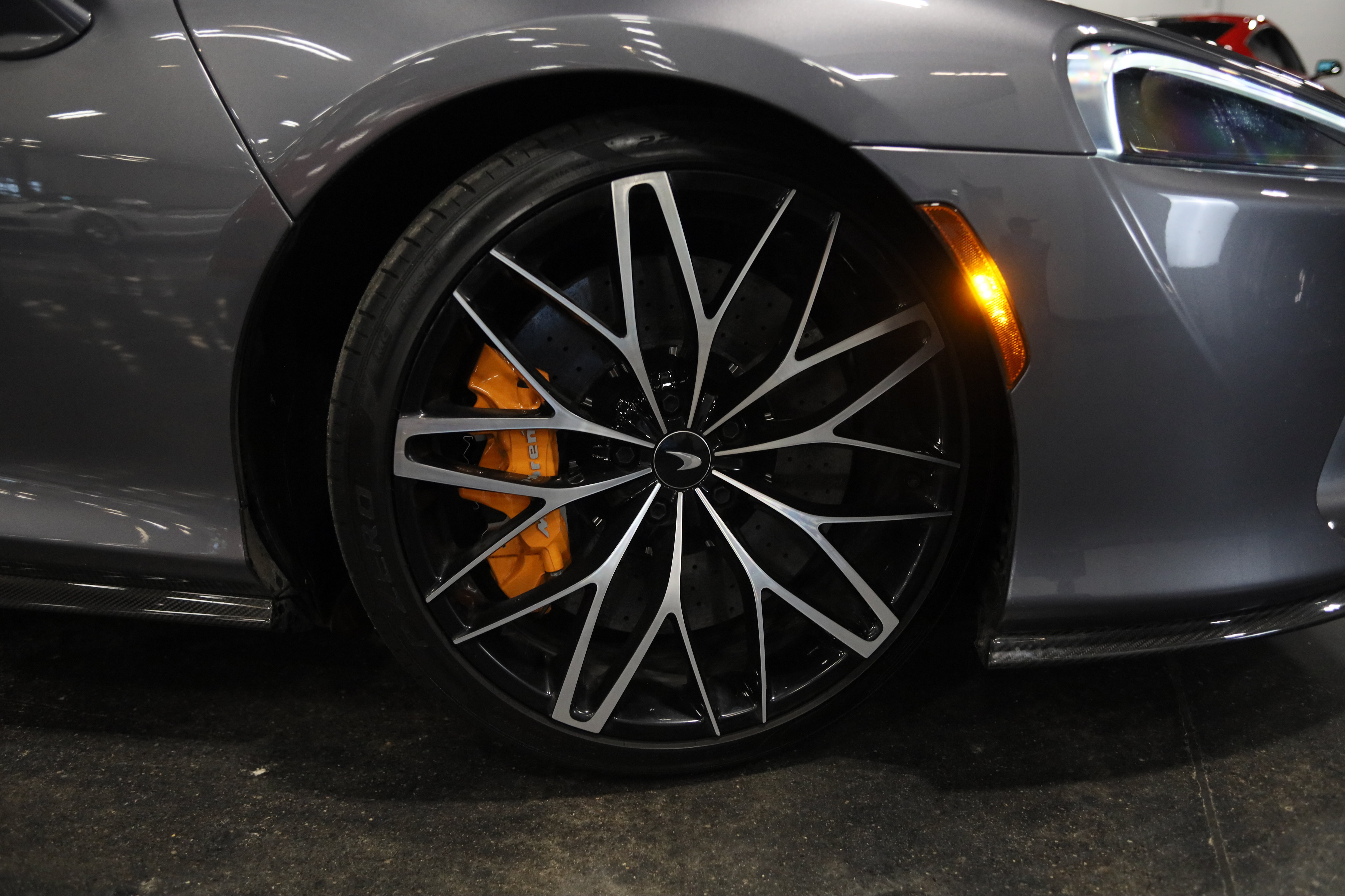 Used 2023 McLaren GT RWD image 12