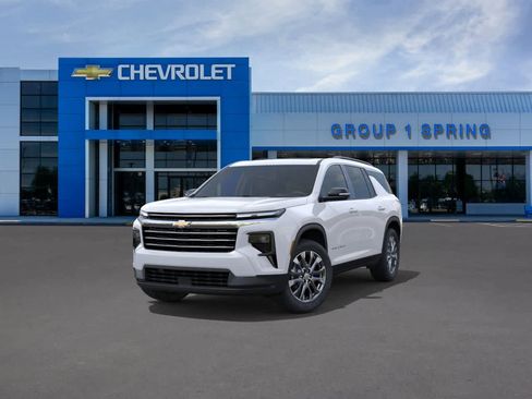 Used 2026 Chevrolet Traverse LT w/ Sun and Wheel Package FWD image 15