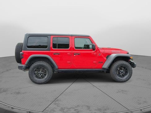 Used 2025 Jeep Wrangler Unlimited Sport AWD/4WD image 3