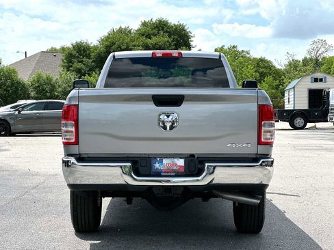 Used 2024 RAM 3500 Tradesman w/ Chrome Appearance Group AWD/4WD image 14