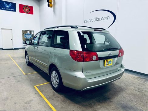 Used 2006 Toyota Sienna CE image 5