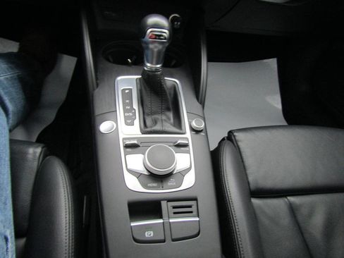Used 2018 Audi A3 2.0T Premium Plus image 17
