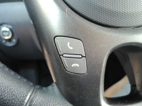 Used 2012 Kia Soul + w/ Audio Pkg FWD image 36