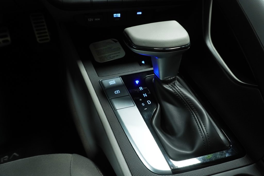 Certified 2026 Hyundai Elantra Sport FWD image 19