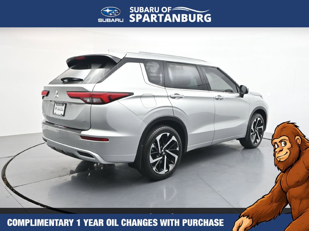 Used 2023 Mitsubishi Outlander SEL AWD/4WD image 8