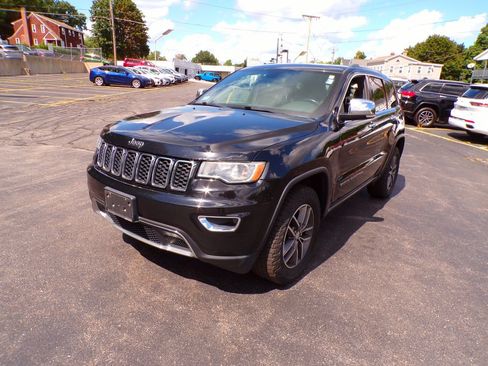 Used 2018 Jeep Grand Cherokee Limited AWD/4WD image 1