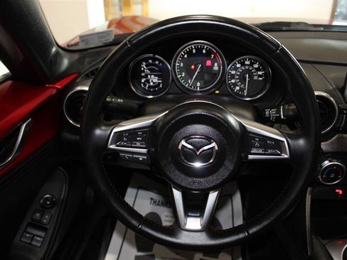 Used 2016 MAZDA MX-5 Miata Grand Touring RWD image 15