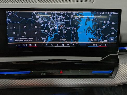 Used 2025 BMW 530i xDrive 530i xDrive w/ M Sport Package image 20