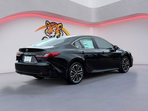 New 2026 Toyota Camry XLE image 5