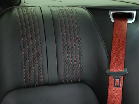 Used 2018 Aston Martin DB11 Coupe image 59