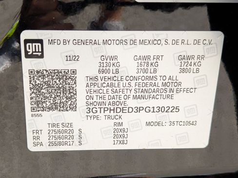 Used 2023 GMC Sierra 1500 SLT image 33