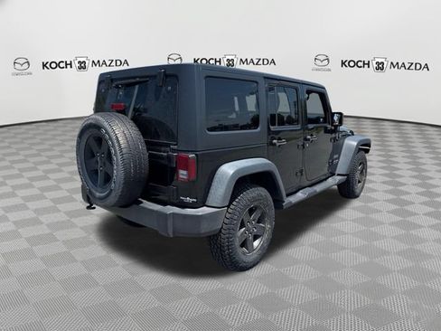 Used 2018 Jeep Wrangler Unlimited Sport S AWD/4WD image 7