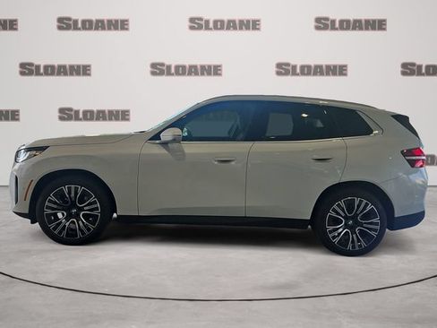 Used 2025 BMW X3 xDrive30i AWD/4WD image 2