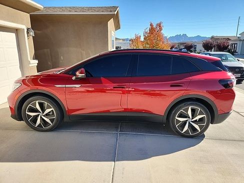 Used 2023 Volkswagen ID.4 Pro S image 2