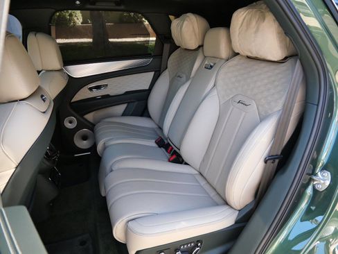 New 2026 Bentley Bentayga Speed AWD/4WD image 20