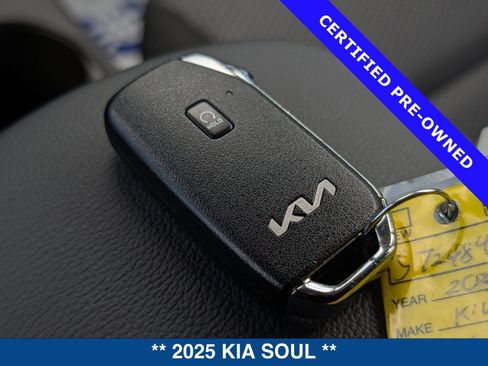 Used 2025 Kia Soul S FWD image 34