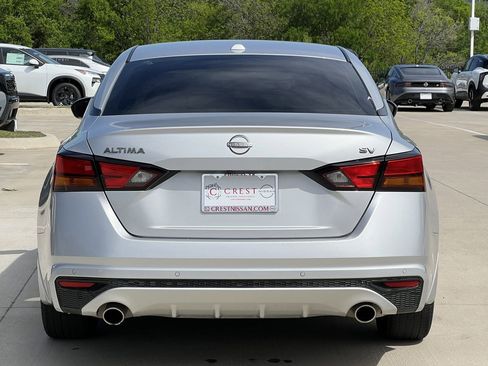Certified 2024 Nissan Altima 2.5 SV w/ SV Premium Package image 5