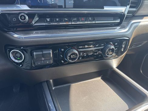 Used 2024 Chevrolet Silverado 2500 LTZ w/ LTZ Plus Package AWD/4WD image 26