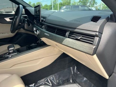 Used 2022 Audi A4 2.0T Premium Plus AWD/4WD image 28