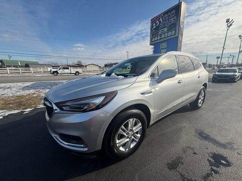 Used 2020 Buick Enclave Essence image 6