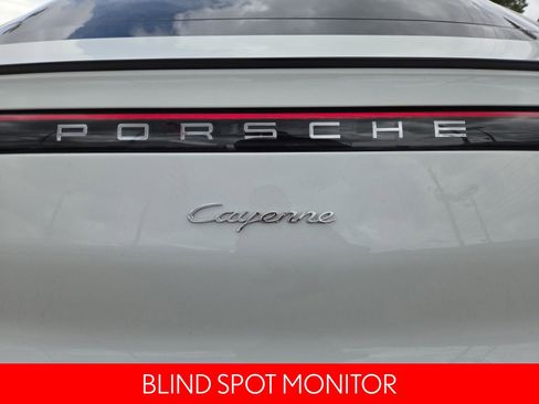 Used 2021 Porsche Cayenne Coupe w/ Assistance Package AWD/4WD image 7