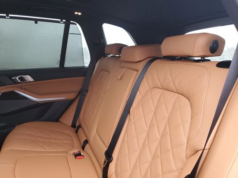 New 2026 BMW X5 xDrive40i w/ Climate Comfort Package image 24