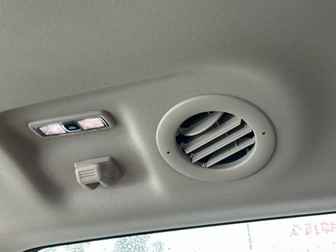 Used 2024 Ford Explorer XLT w/ Equipment Group 202A image 14