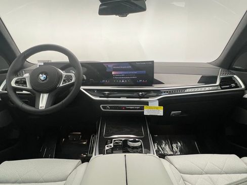 New 2026 BMW X7 xDrive40i AWD/4WD image 11