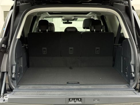 New 2026 Lincoln Navigator L Reserve AWD/4WD image 14